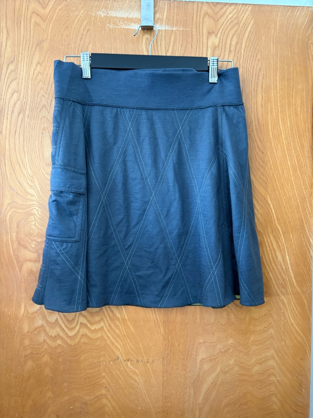 Title Nine 100% merino wool A-Line Skirt in gray-Blue M